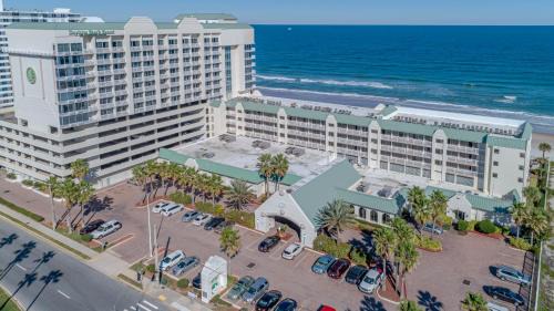 Ortona Park Resort | Direct oceanfront, fantastic ocean view, separate bedroom ! - All amenities available November 1 !