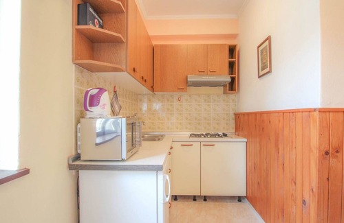 Dajla Apartment | Directly on the Adriatic Sea with garden, barbecue, private terrace