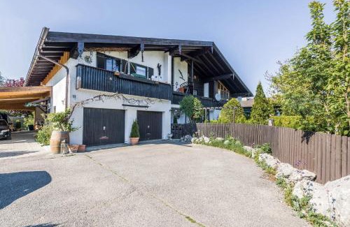 Bernau am Chiemsee Apartment | Direkt zwischen Chiemsee u Alpen Dg