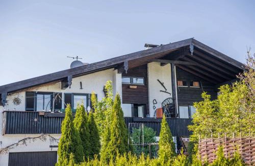 Bernau am Chiemsee Apartment | Direkt zwischen Chiemsee u Alpen Dg