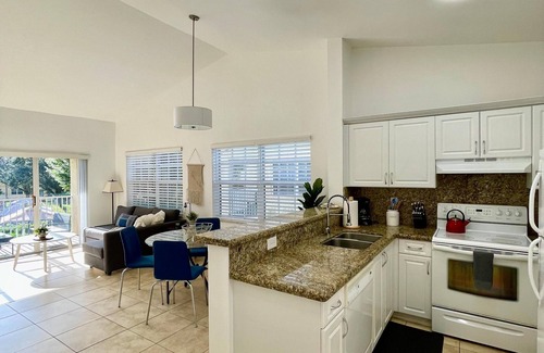 Mission Bay Apartment | Discover a comfortable and convenient living experience in West Boca at our 2 BR, 2 bath apt