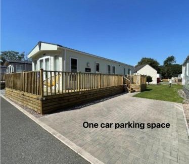 Carlisle House | Discover, Enjoy Ultra-Fast Starlink WiFi Lodge