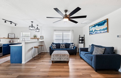 Balm House | Discover the Best of Central Florida from Wimauma