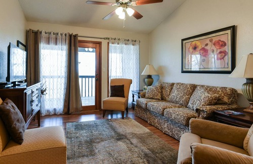 Notch Estates Condo | Divine 9 Condo - Resort Amenities - Fishing Lake - Hiking Trails - So Comfy!!