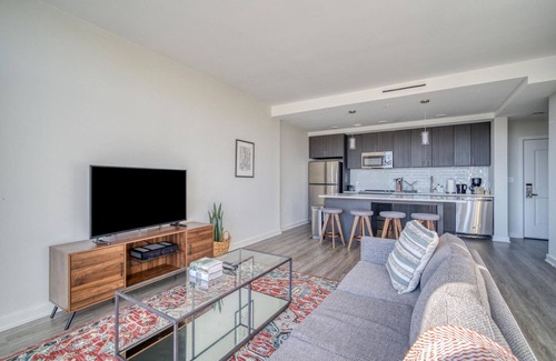 McLean Apartment | Divine Fairfax 1BR w/BBQ Grills & Gym, nr Theater, by Blueground