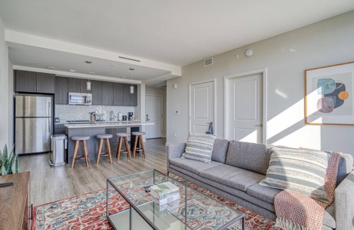 McLean Apartment | Divine Fairfax 1BR w/BBQ Grills & Gym, nr Theater, by Blueground