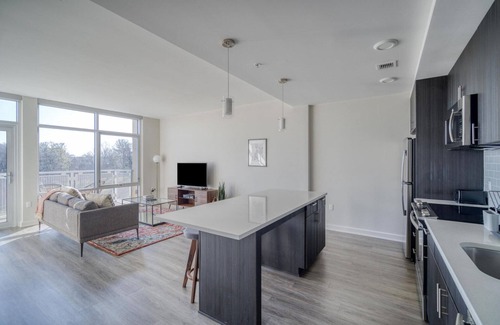 McLean Apartment | Divine Fairfax 1BR w/BBQ Grills & Gym, nr Theater, by Blueground