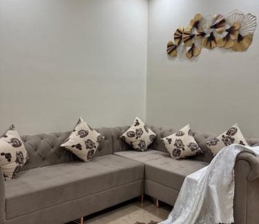 Saket Apartment | Divine India Service Apartment 3Bhk,J-267