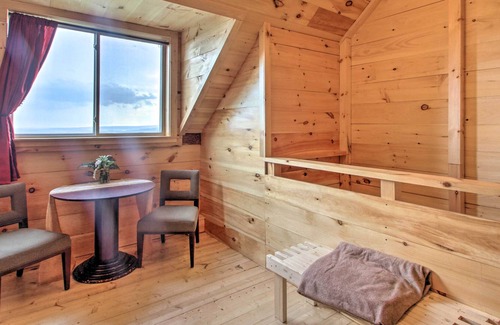 Greene House | Divine & Serene Suite at Vista of Maine Vineyard!
