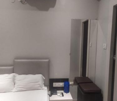 Paltan Bazaar Hotel | Divine View