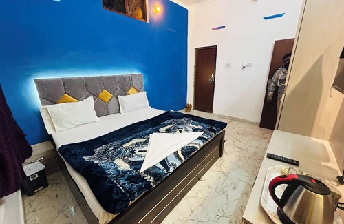 Ayodhya House | Divya Darshan Stay