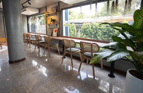 Don Muang Hotel | DMK Place