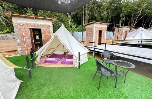 Pulau Perhentian Kecil Cabin | DNAMIE GLAMPING - LUX TENT