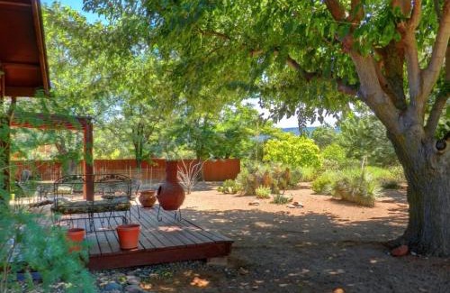 Oak Creek House | Do Not Book This Home