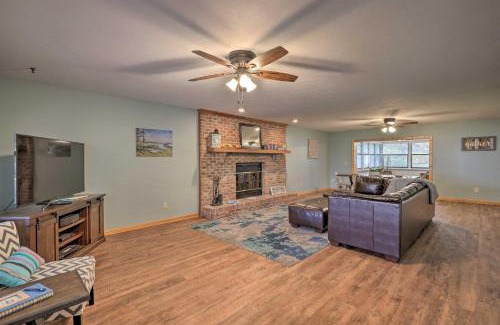 Earleton House | Dock and Views Tranquil Santa Fe Lake Escape