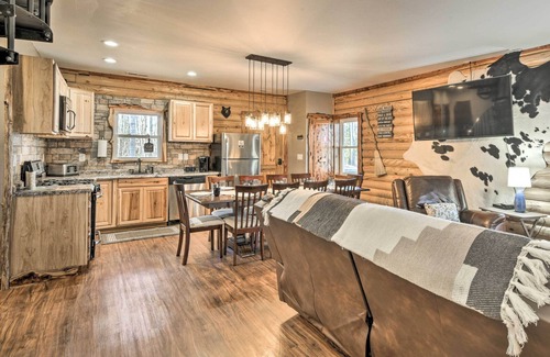 Pittsville Cottage | Dock + Boat Slip: Stylish Cabin on Leesville Lake