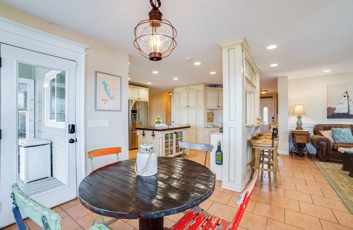 Enchanted Oaks House | Dock & Lake Access: Gem on Cedar Creek Reservoir