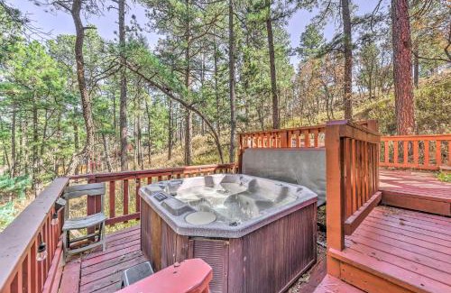Alto House | Dog-Friendly Alto Escape with Hot Tub and Foosball!