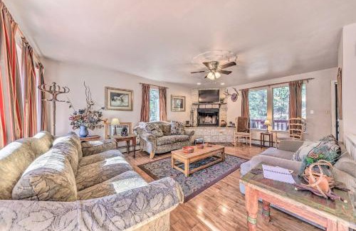 Alto House | Dog-Friendly Alto Escape with Hot Tub and Foosball!