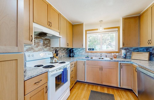 Seal Rock House | Dog-Friendly Coastal Gem w/Beach Access, Ocean Views, Private Hot Tub & More