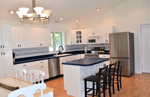 Cedar Neck House | Dog Friendly Quaint Beach Home w/Pool, Tennis, and a quick drive to Bethany Beach
