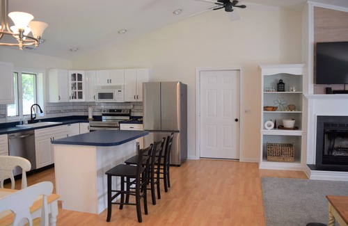Cedar Neck House | Dog Friendly Quaint Beach Home w/Pool, Tennis, and a quick drive to Bethany Beach