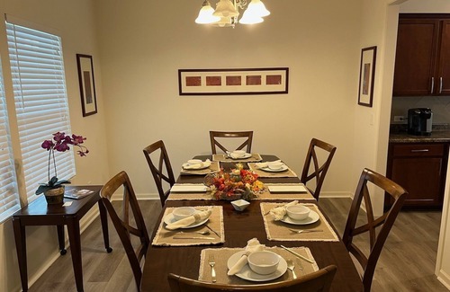 Winston - Salem House | Dog Leg Delight