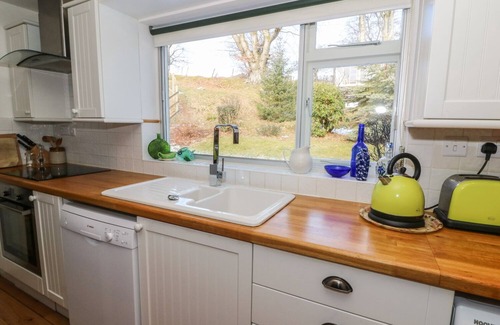 Ystrad Meurig Cottage | DOLAU MEURIG, family friendly, with open fire in Pontrhydfendigaid