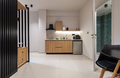 Agia Marina House | Dom Azure Elegant Studios