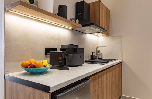 Agia Marina House | Dom Azure Elegant Studios