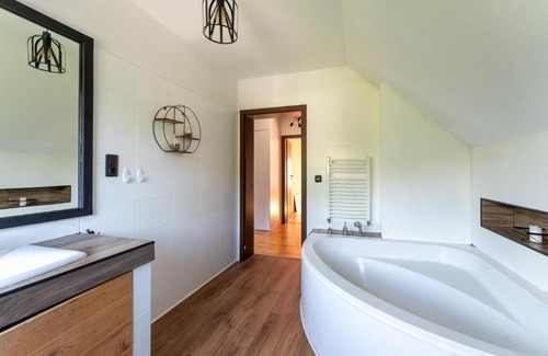 Staniszow Apartment | Dom Magiczna Oaza - 3 sypialnie, 2 łazienki, ogród, miejsce na grilla - Space Apart