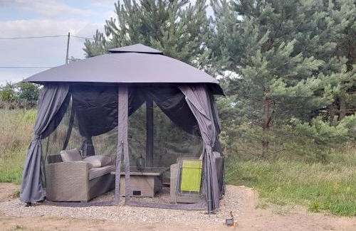 gmina Biskupiec House | Dom Mazury w Ilawie czerwony i zielony