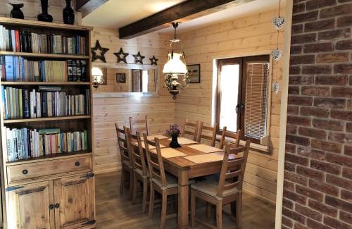 Grodek House | Dom Wypoczynkowy w Królowym Moście