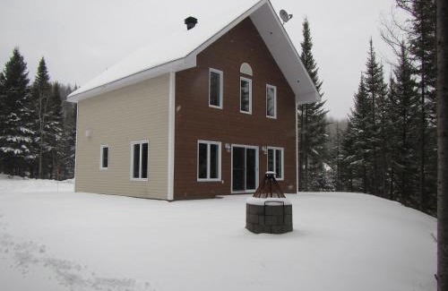 Sainte Rose du Nord Ski Chalet | domaine de la vallee