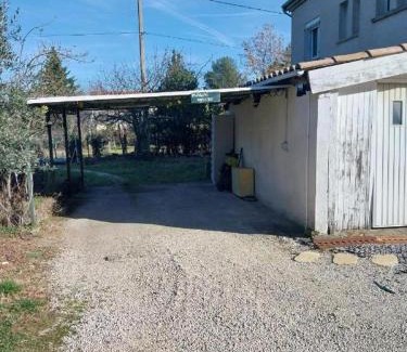 Aubenas Bed & Breakfast | domaine de lazuel à 2,5km du centre ville