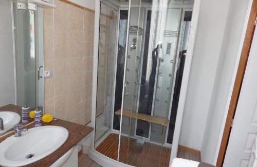 Vaudelnay Bed & Breakfast | Domaine Des Roses