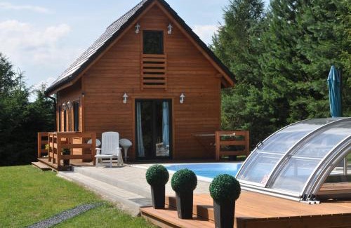 Karwie House | Domek Bagienice z basenem
