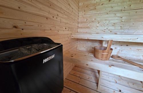 gmina Łeczyce Apartment | Domek Jozef z prywatnym duzym Jacuzzi i sauna Przystan pod niebem