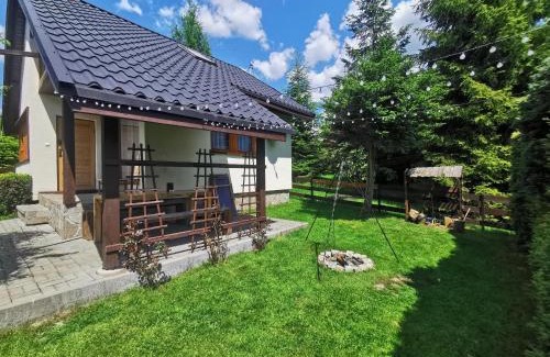 Ujsoy Ski Chalet | Domek na szlaku Rysianka Beskidy