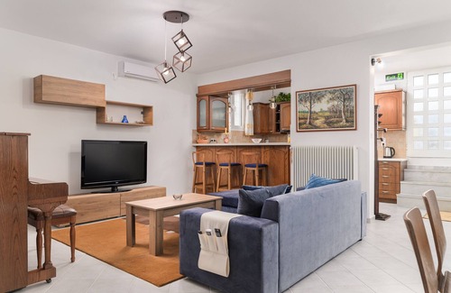 Spata-Artemida Apartment | Domelia's Luxury Apartment near airport & beach II