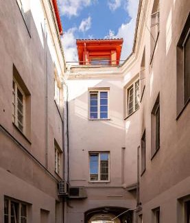 Old Town Apartment | Domillion new modern 2bdr City Hall apt D1117B