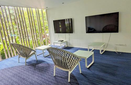 Maribago Apartment | Dominiks Green Heaven Epic Ocean View Tambuli Pool