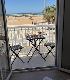 Scoglitti House | Domira - Casa Vacanze Fronte Mare