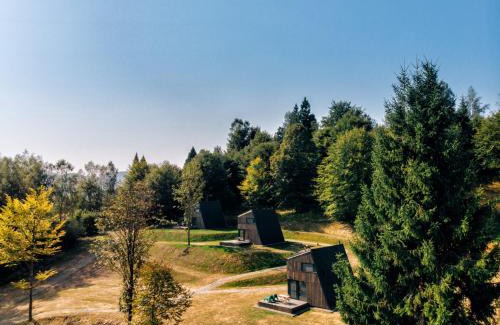 Wetlina Ski Chalet | Domki 4 Nad Ranem - Baza Bieszczady Smerek