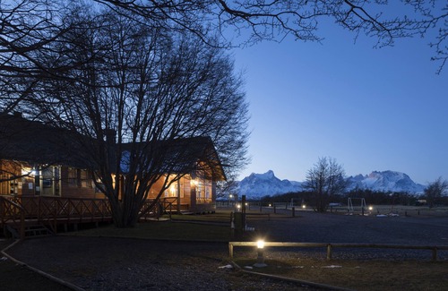 Torres Del Paine Hotel | Domos Río Serrano - Caja Los Andes