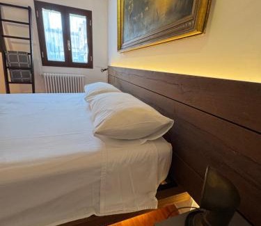 Celio Ski Chalet | Domus Colosseum, detached house just few steps from the Colosseum