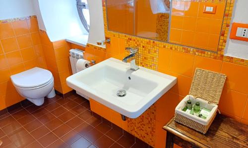 Sant'Anatolia di Narco Bed & Breakfast | Domus Petrae