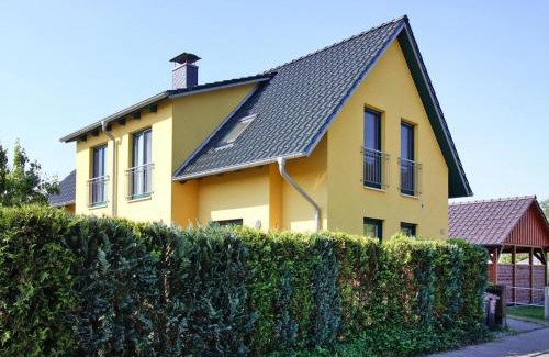 Saal House | Doppelhaushaelfte am Hafen von Neuendorf