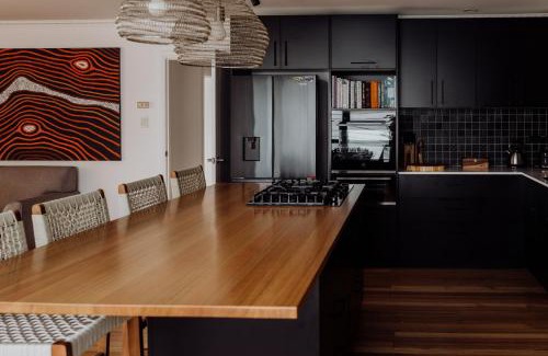 St Helens House | Doric Dreams - Short Stroll to St Helens