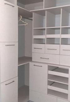 La Perla House | Dormitorio con baño compartido a 25 minutos del Apto